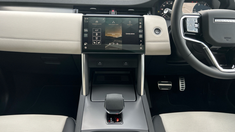 Land Rover Discovery Sport 2.0 D200 Dynamic SE 5dr Auto [7 Seat] Diesel Station Wagon